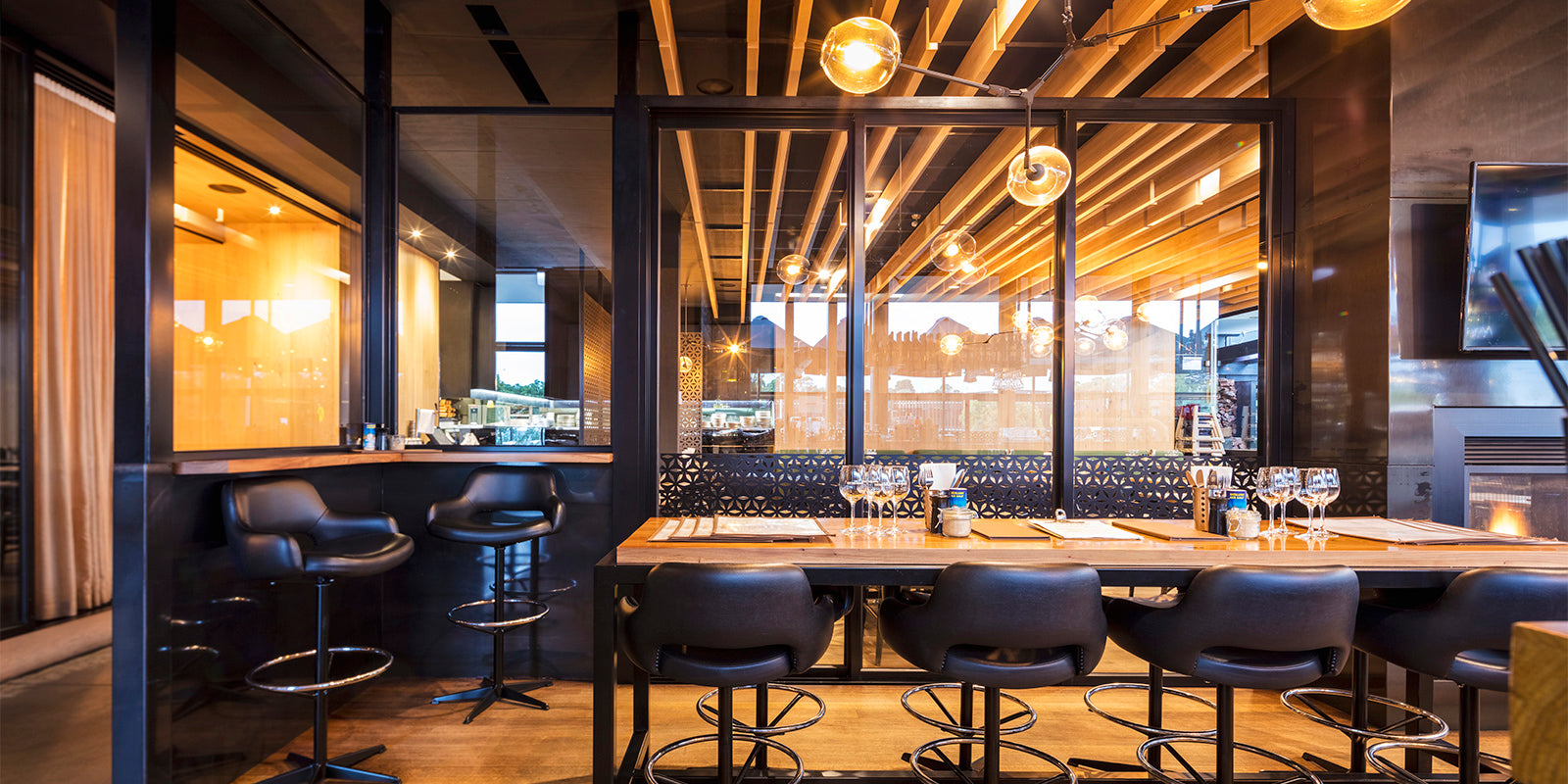 Book-now-Kids Eat Free - Eating House Restaurant Cafe Bar Functions Rowville Catering Rowville Best Pizza Rowville. Where food brings family & friends together. Breakfast, lunch, dinner, cocktails rowville, best pizza, desserts. Open 7 days til late. Dine in, takeaway, home delivery. Large groups, party bookings welcome - Book Now